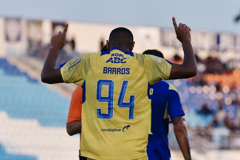 Bola.net > Indonesia 2 Fakta Arema FC vs Persib Bandung: Rekor 1.394 Hari Maung Bandung dan Mandeknya Ketajaman Dalberto