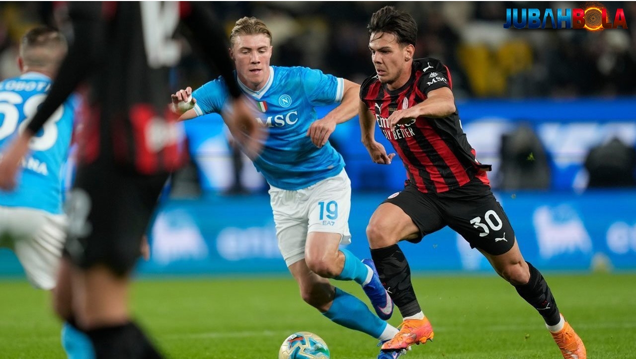 Datang Mahal, Sempat Cedera, Kini Jashari Ungkap Nikmatnya Satu Lapangan dengan Modric dan Rabiot di AC Milan